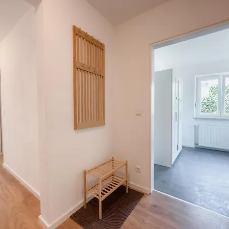 Skyrise In - Zentral & Modern Appartement